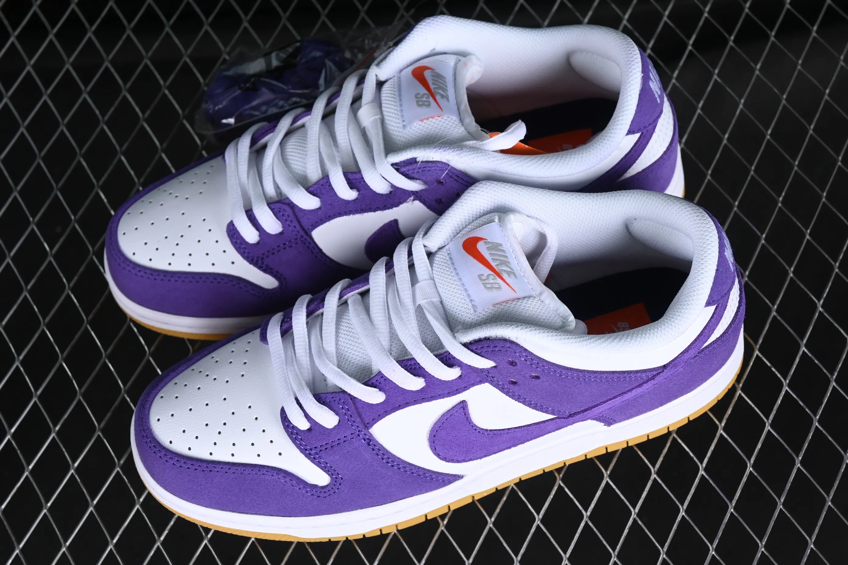 All categories Nk SB Dunk series Nk SB Dunk Low low-top sneakers K version Nk SB Dunk "Purple Suede" wicked purple color SB low-top casual sneakers DV5464-500